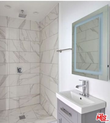 Bathroom, Interior, Marble, Marble Walls
