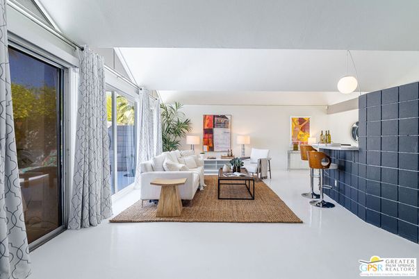 Interior, Living room, Pendant Lights