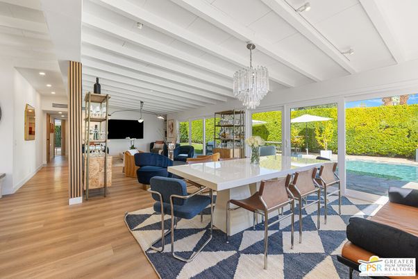 Chandelier, Dining room, Interior, Living room, Recessed Lighting, Wood Texture Flooring
