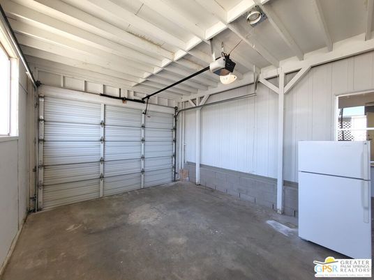 Garage, Interior