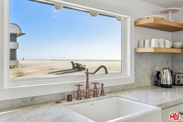 Interior, Water