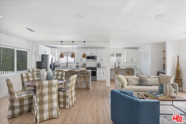 Dining room, Interior, Kitchen, Living room, Pendant Lights, Recessed Lighting, Stainless Steel Appliances, Wood Texture Flooring