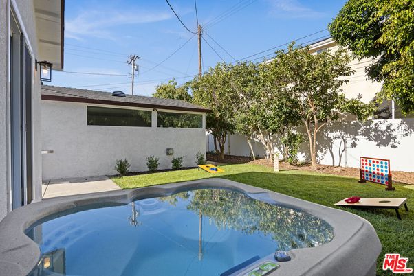 Backyard, Exterior, Hot Tub
