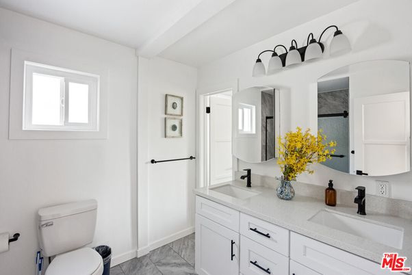 Bathroom, Dual Sink Vanities, Interior, Marble