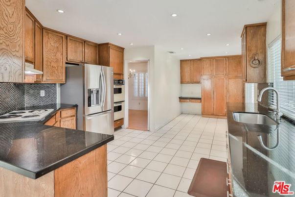 Interior, Kitchen, Recessed Lighting