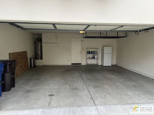 Garage, Interior