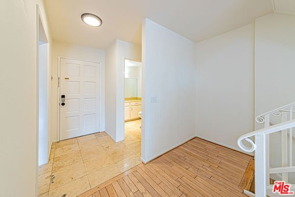 Bathroom, Interior, Recessed Lighting, Wood Texture Flooring
