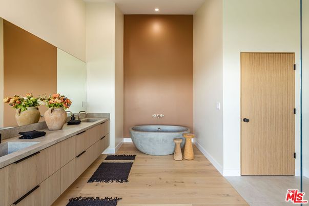 Bathroom, Free Standing Baths, Interior, Recessed Lighting, Wood Texture Flooring