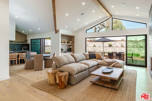 Dining room, Interior, Living room, Recessed Lighting, Wooden Beams, Wood Texture Flooring