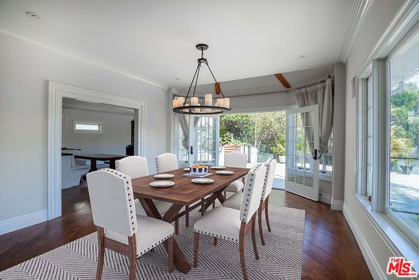 Chandelier, Dining room, Interior, Pendant Lights, Recessed Lighting, Wood Texture Flooring