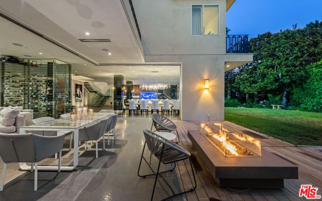 Exterior, Recessed Lighting
