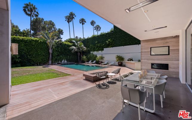 Exterior, Fireplace, Pool