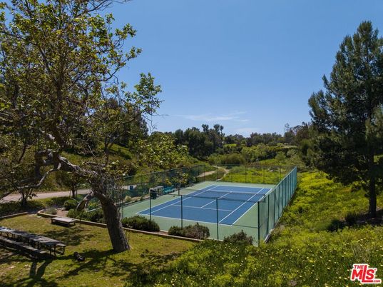Exterior, Tennis Courts