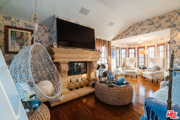 Fireplace, Interior, Living room, Pendant Lights, Wood Texture Flooring