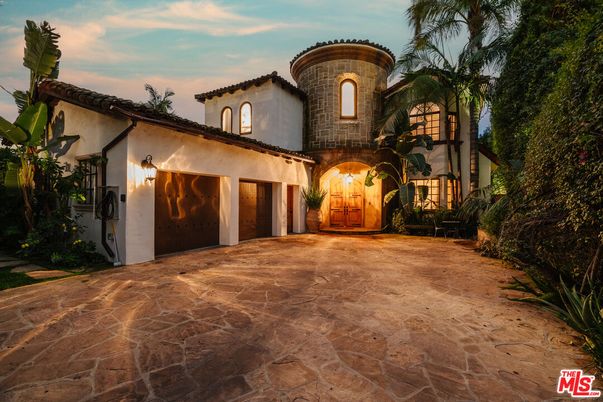 Attached, Backyard, Exterior, Facade, Mediterranean