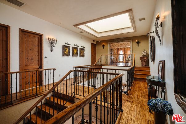 Chandelier, Interior, Recessed Lighting, Wood Texture Flooring