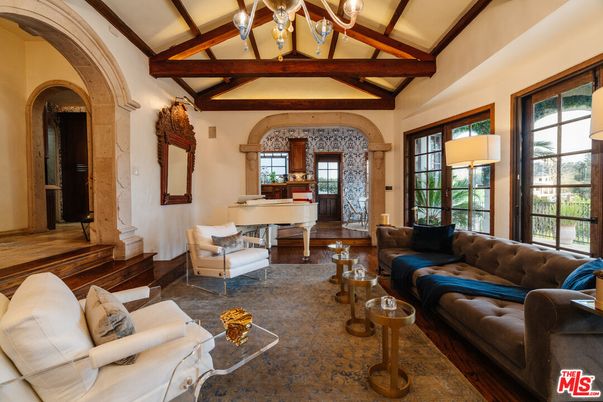 Chandelier, Interior, Living room, Piano, Wooden Beams, Wood Texture Flooring