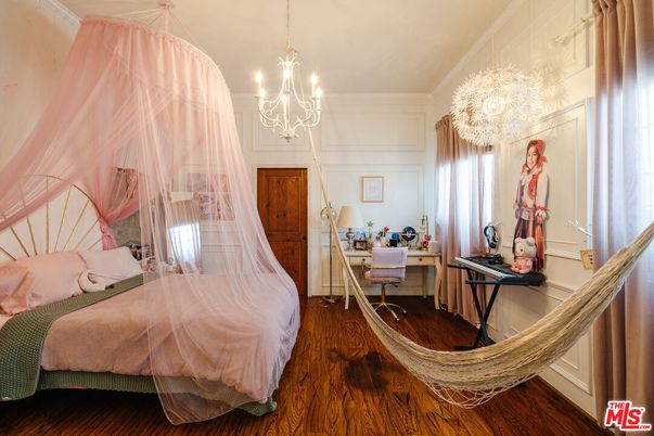 Bedroom, Chandelier, Home Office, Interior, Wood Texture Flooring