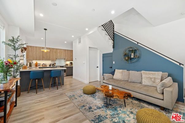 Interior, Kitchen, Living room, Pendant Lights, Recessed Lighting, Stainless Steel Appliances, Wood Texture Flooring