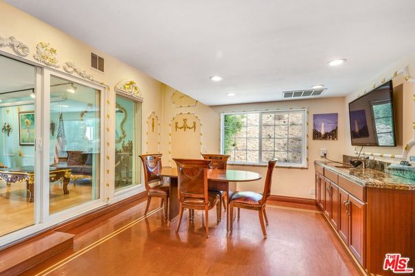 Dining room, Interior, Recessed Lighting, Wood Texture Flooring