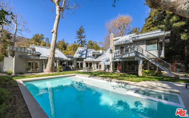 Exterior, Pool, Solar Panels