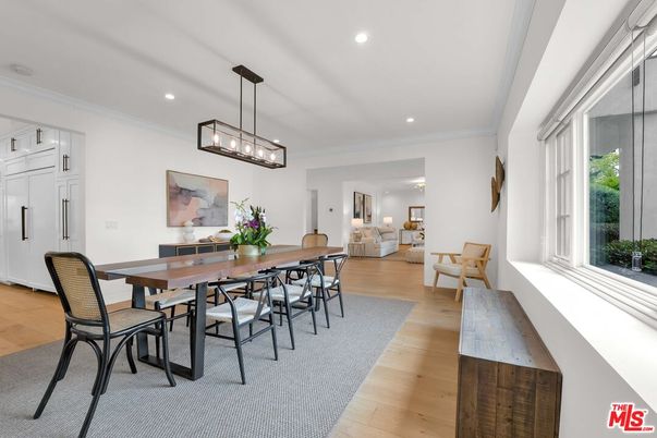 Dining room, Interior, Living room, Pendant Lights, Recessed Lighting, Wood Texture Flooring