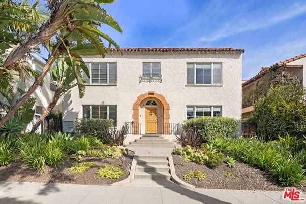 Exterior, Facade, Spanish Mediterranean