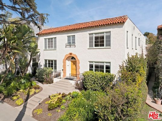 Exterior, Facade, Spanish Mediterranean