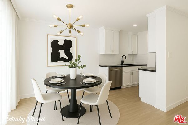 Dining room, Interior, Kitchen, Pendant Lights, Recessed Lighting, Wood Texture Flooring