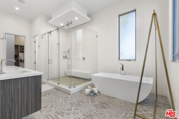 Bathroom, Dual Sink Vanities, Free Standing Baths, Glass Shower, Interior, Recessed Lighting
