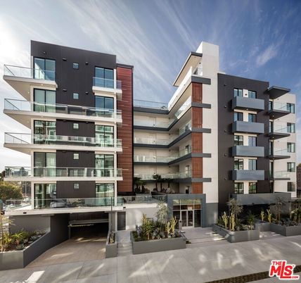 Exterior, Facade, Condo Building