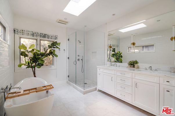 Bathroom, Dual Sink Vanities, Free Standing Baths, Glass Shower, Interior, Recessed Lighting