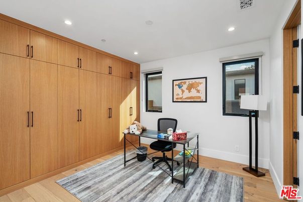 Home Office, Interior, Recessed Lighting, Wood Texture Flooring