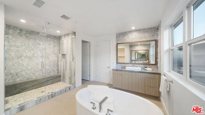 Bathroom, Dual Sink Vanities, Free Standing Baths, Glass Shower, Interior, Recessed Lighting