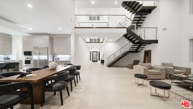 Dining room, Interior, Kitchen, Recessed Lighting, Stainless Steel Appliances