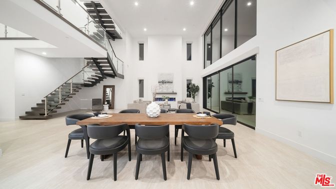 Dining room, Fireplace, Interior, Recessed Lighting, Wood Texture Flooring
