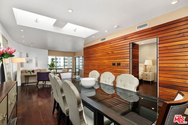 Dining room, Interior, Living room, Recessed Lighting, Wood Texture Flooring, Wooden Walls