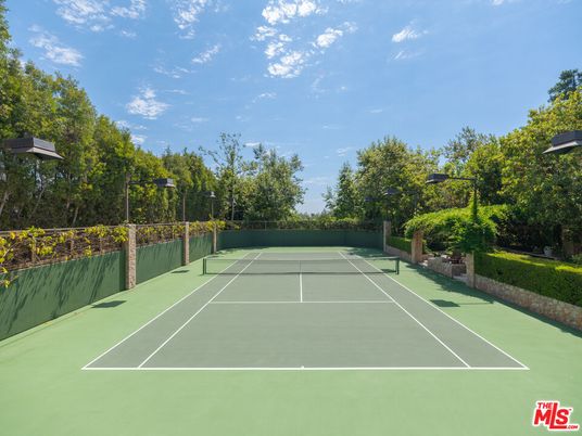Exterior, Tennis Courts