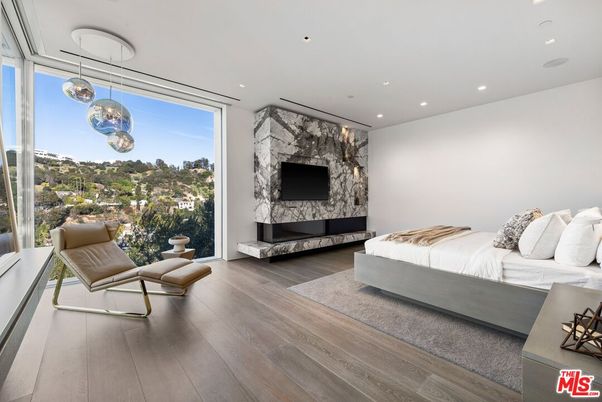 Bedroom, Fireplace, Interior, Pendant Lights, Recessed Lighting, Wood Texture Flooring