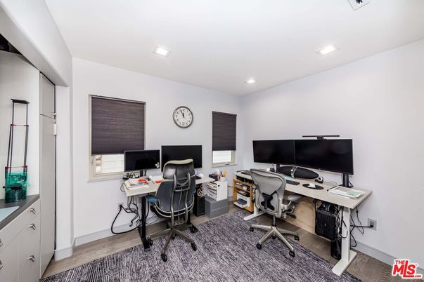 Home Office, Interior, Recessed Lighting, Wood Texture Flooring