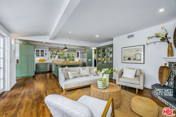 Interior, Kitchen, Living room, Pendant Lights, Recessed Lighting, Wood Texture Flooring