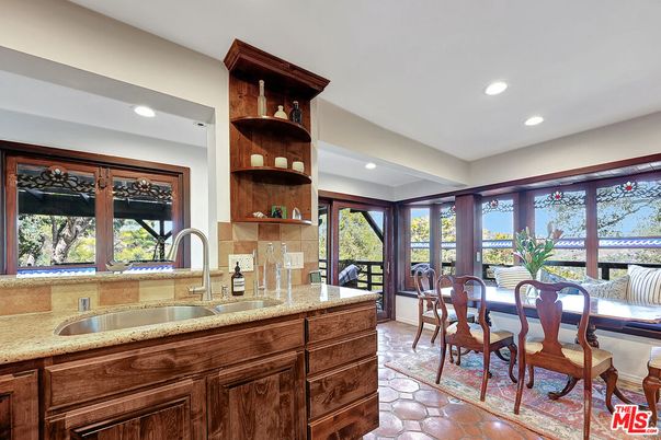 Dining room, Interior, Kitchen, Recessed Lighting