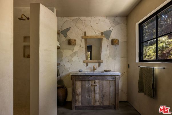 Bathroom, Interior, Stone Walls