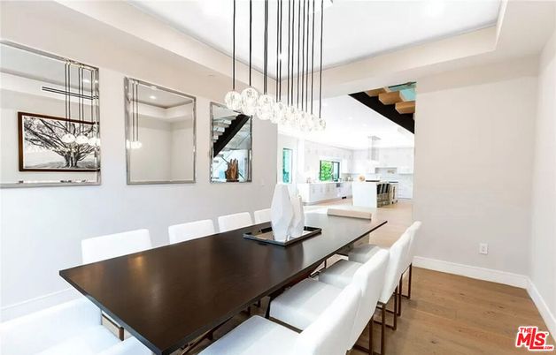 Dining room, Interior, Kitchen, Pendant Lights, Recessed Lighting, Wood Texture Flooring