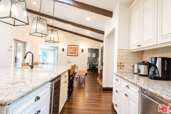 Dining room, Interior, Kitchen, Pendant Lights, Recessed Lighting, Stainless Steel Appliances, Wooden Beams, Wood Texture Flooring