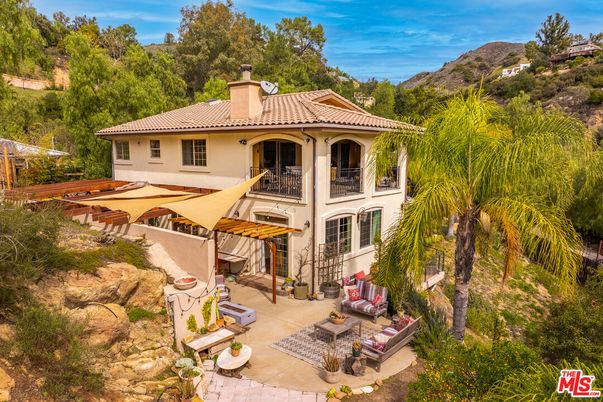 Backyard, Exterior, Facade, Mediterranean