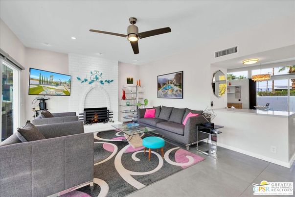 Fireplace, Interior, Living room, Recessed Lighting