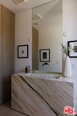 Bathroom, Interior, Recessed Lighting, Wood Texture Flooring