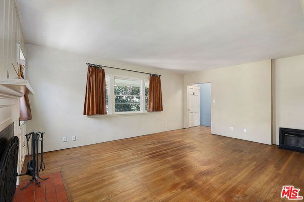 Empty room, Fireplace, Interior, Wood Texture Flooring
