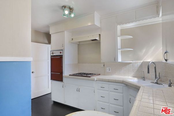 Interior, Kitchen, Tile Countertops